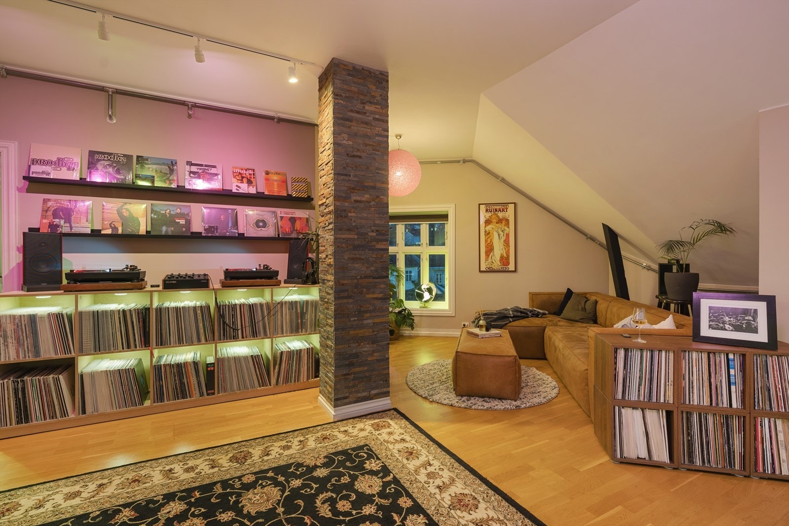 Her kan man spille musikk og se på TV Galleribilde