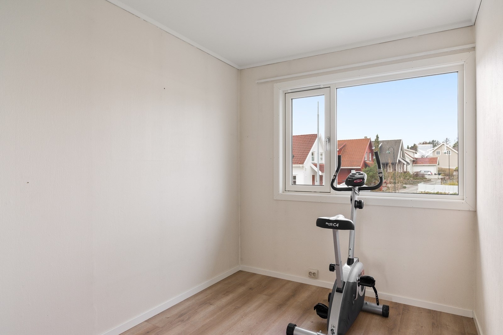 Det tredje soverommet passer perfekt som gjesterom eller hjemmekontor. Galleribilde
