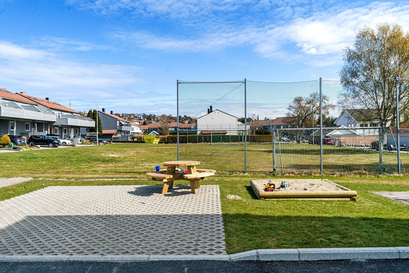 Uteområde. Galleribilde