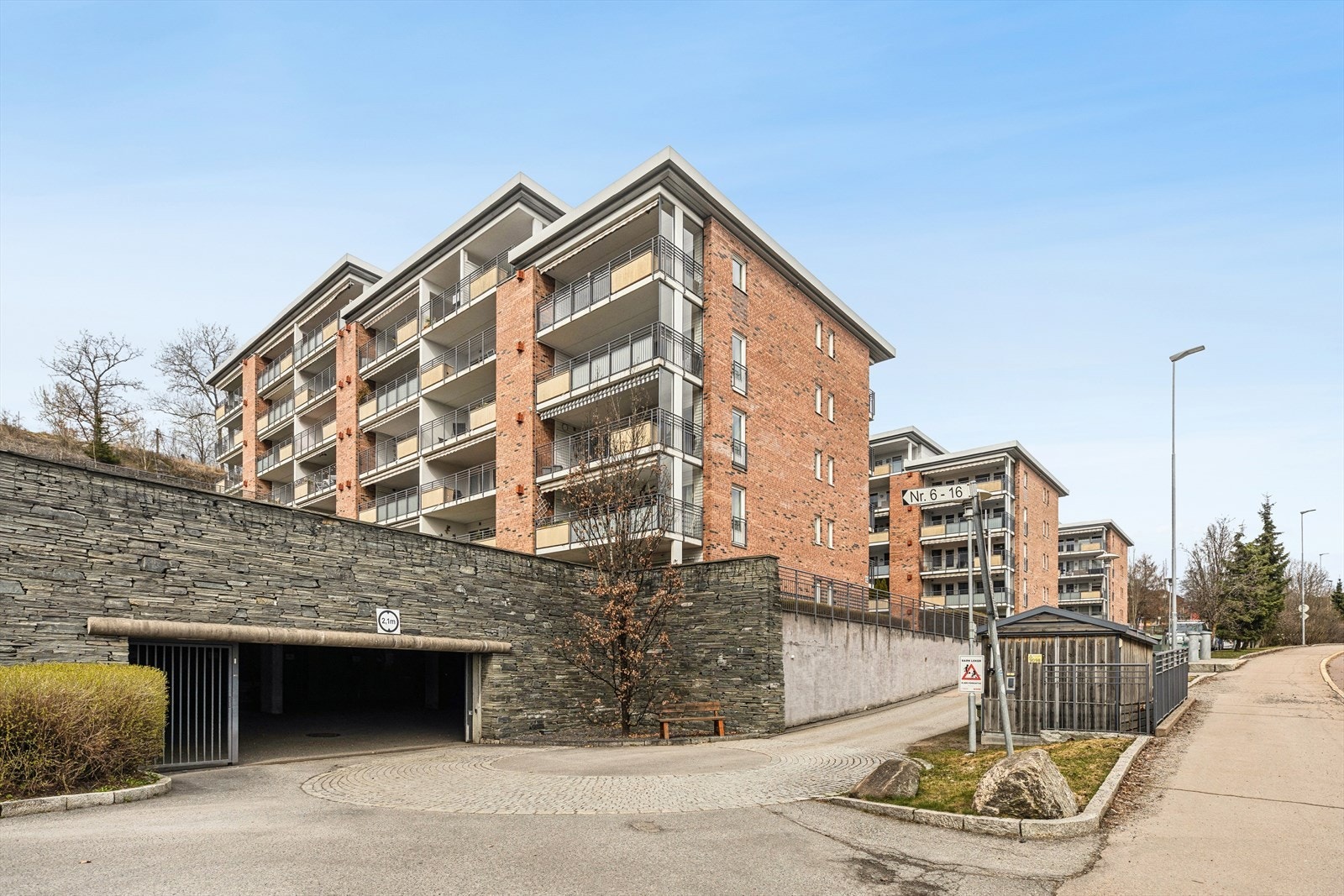 Det er heis i bygget fra leilighetsplan som tar deg ned i felles garasjeanlegg. Galleribilde