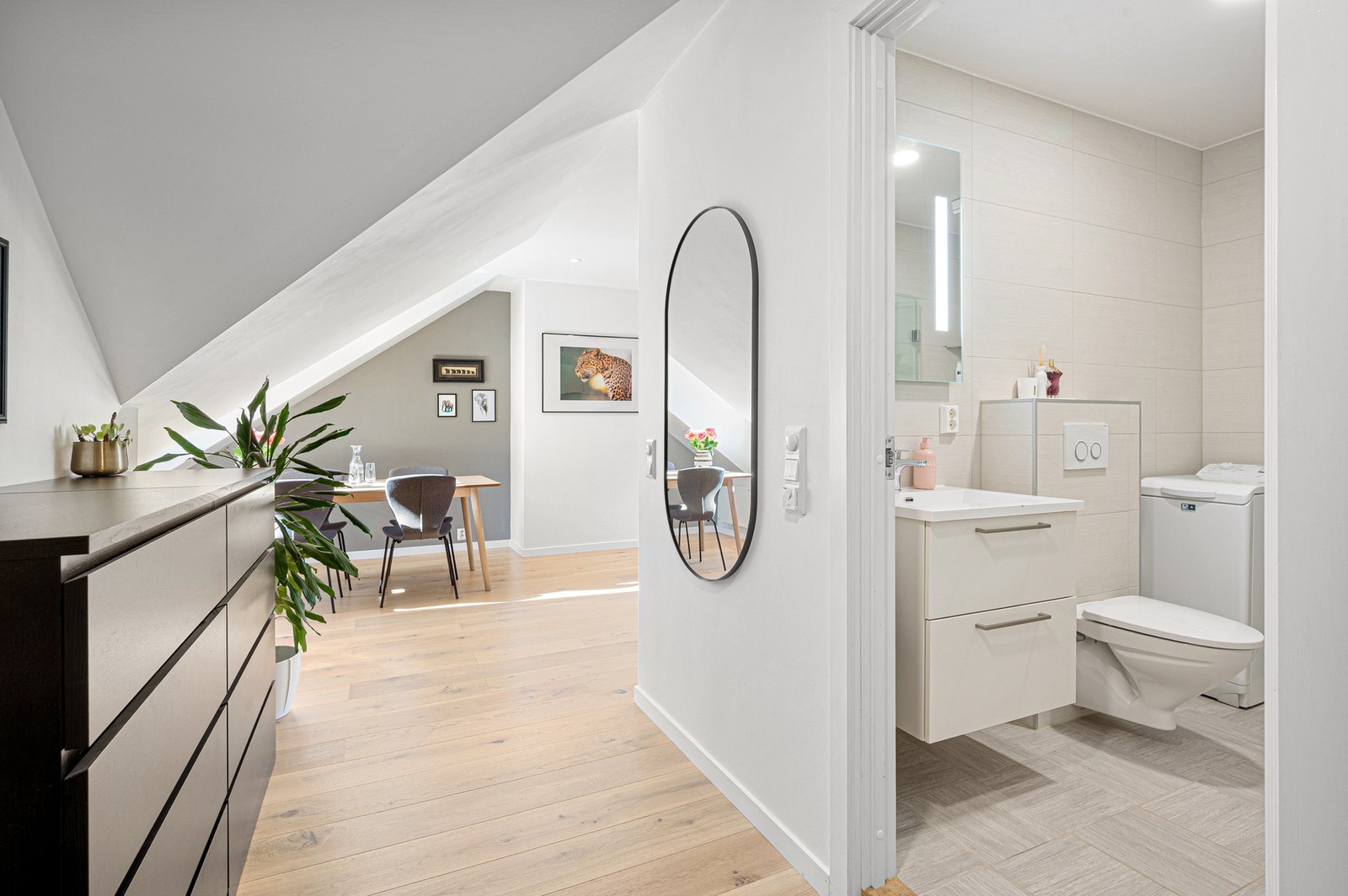 Velkommen inn! Passer ikke fellesvisning? Ta kontakt med megler for å avtale privatvisning på 941 68 166. Galleribilde