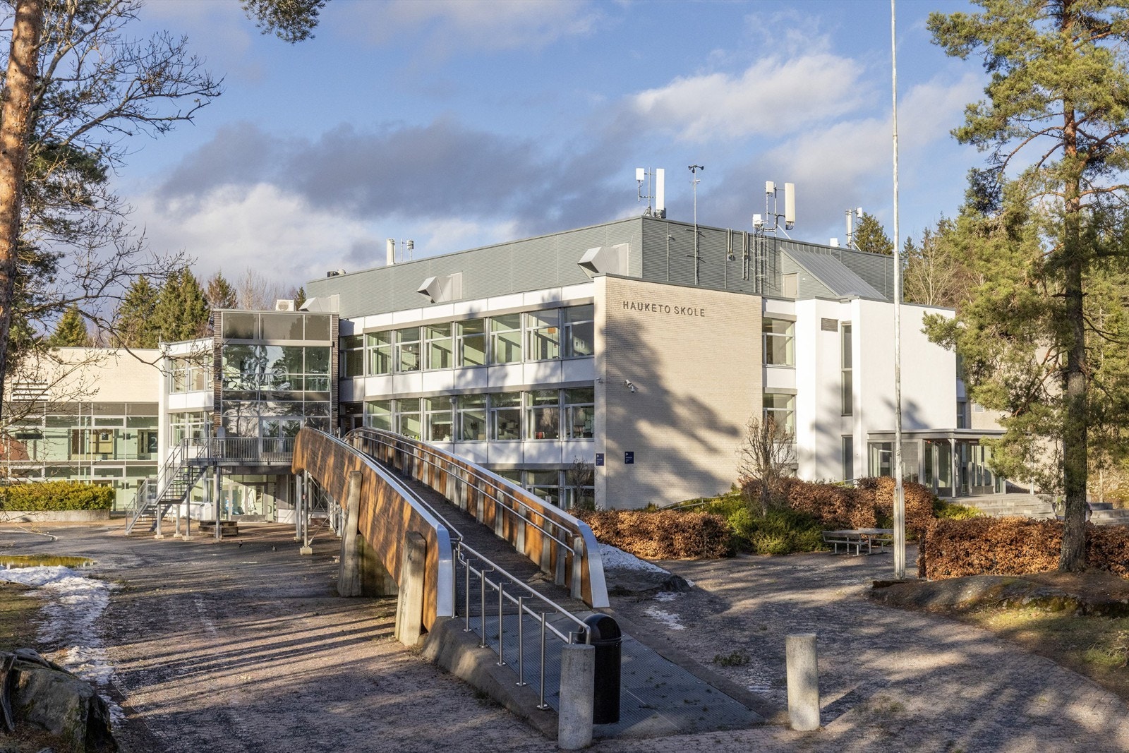 Elever på ungdomstrinnet sokner til Hauketo skole Galleribilde