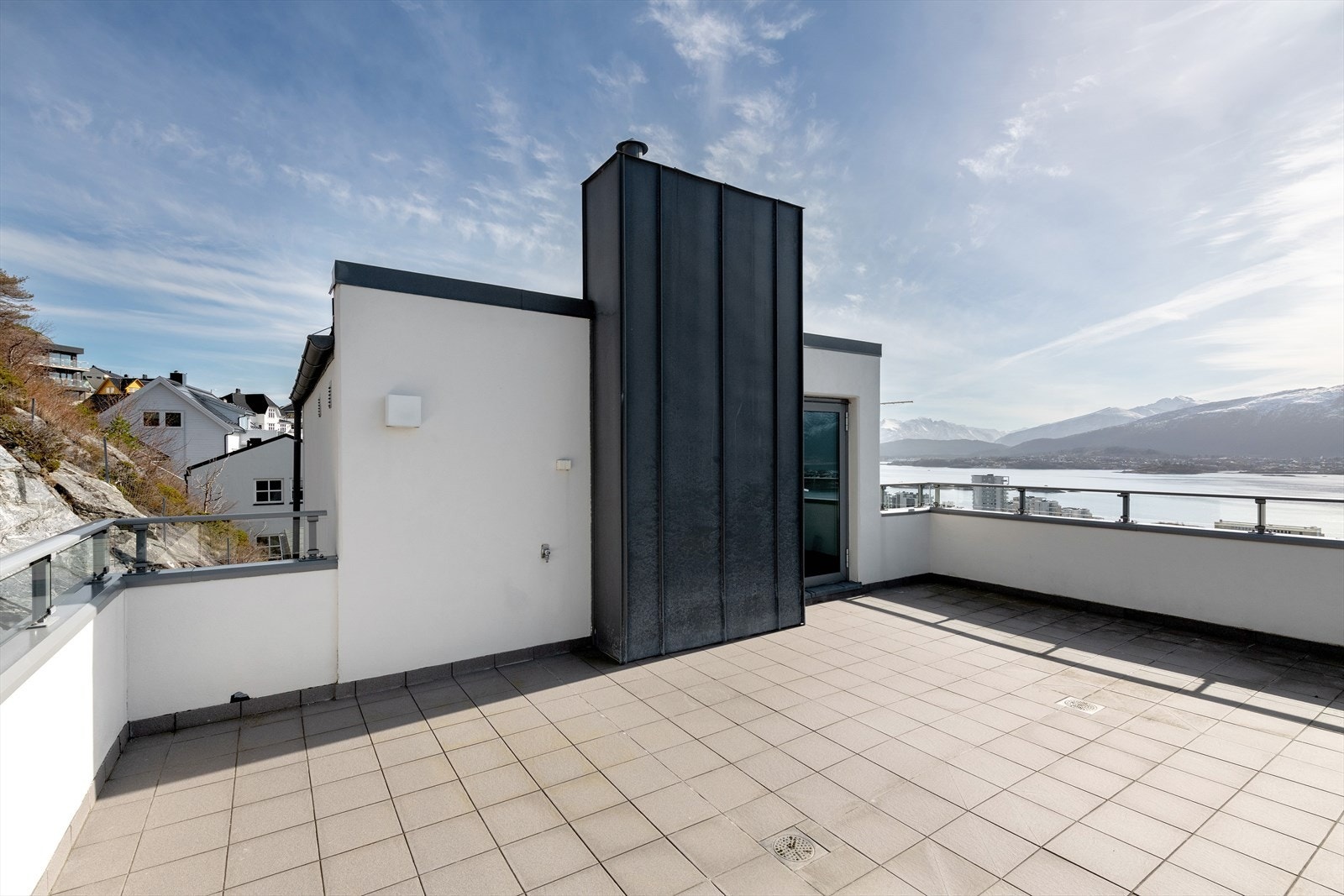Felles takterrasse. Galleribilde