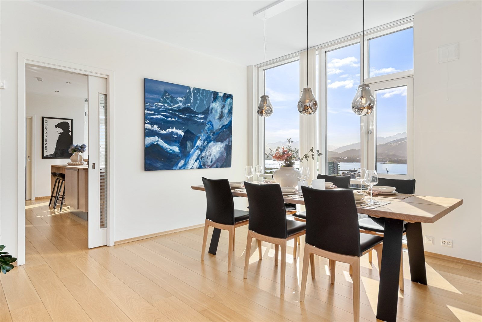 God plass til ønsket møblering. Galleribilde