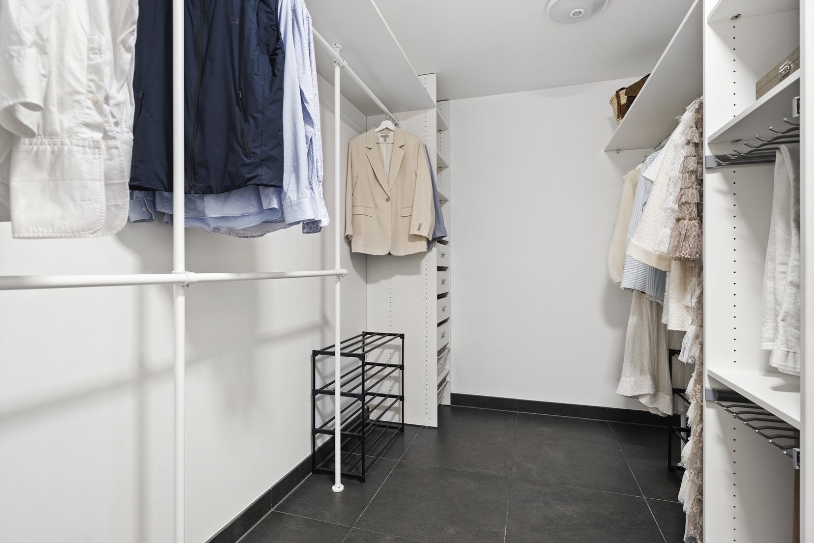 Walk-in-closet Galleribilde