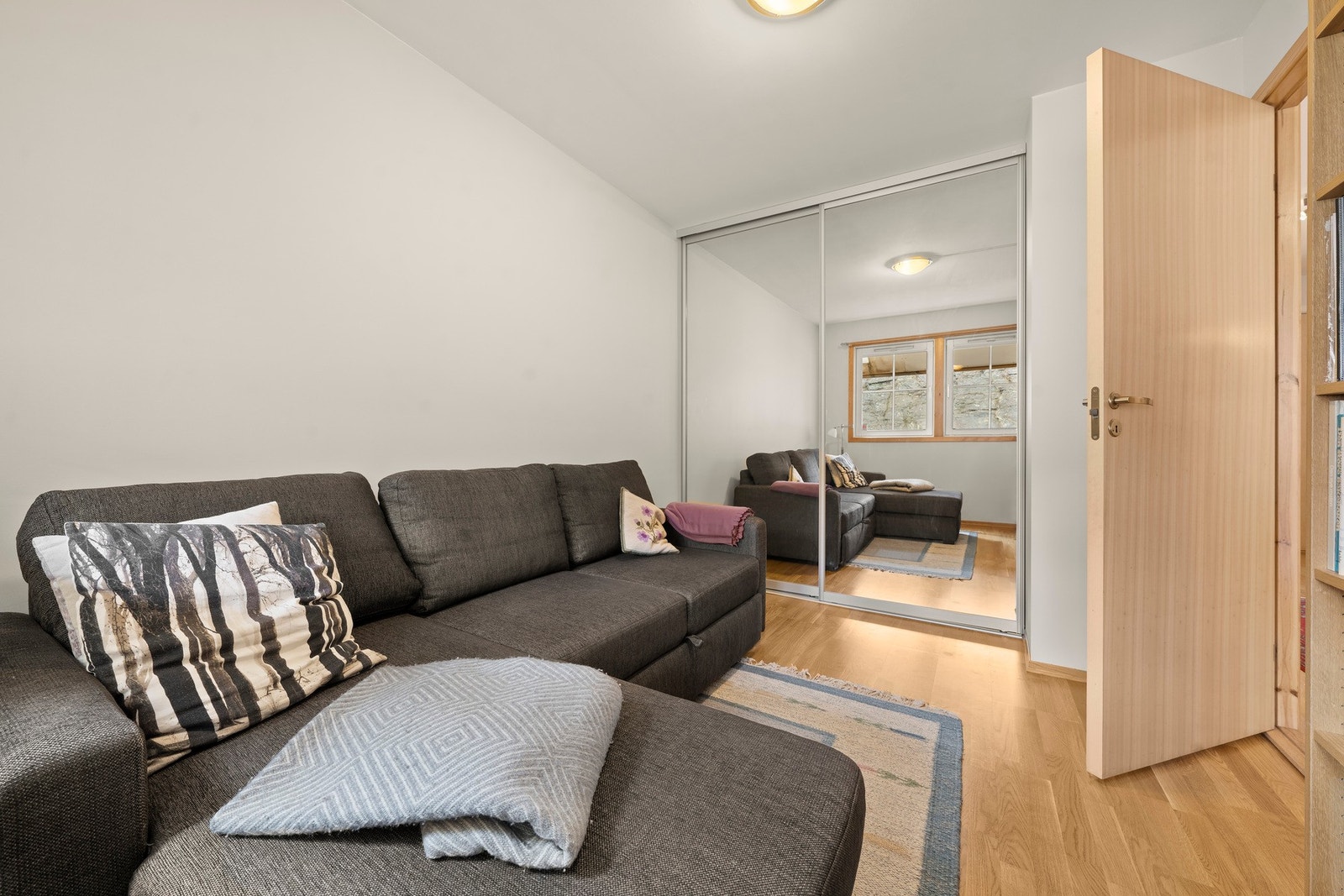 Dette rommet kan fint brukes til gjesterom, hjemmekontor og barnerom. Galleribilde