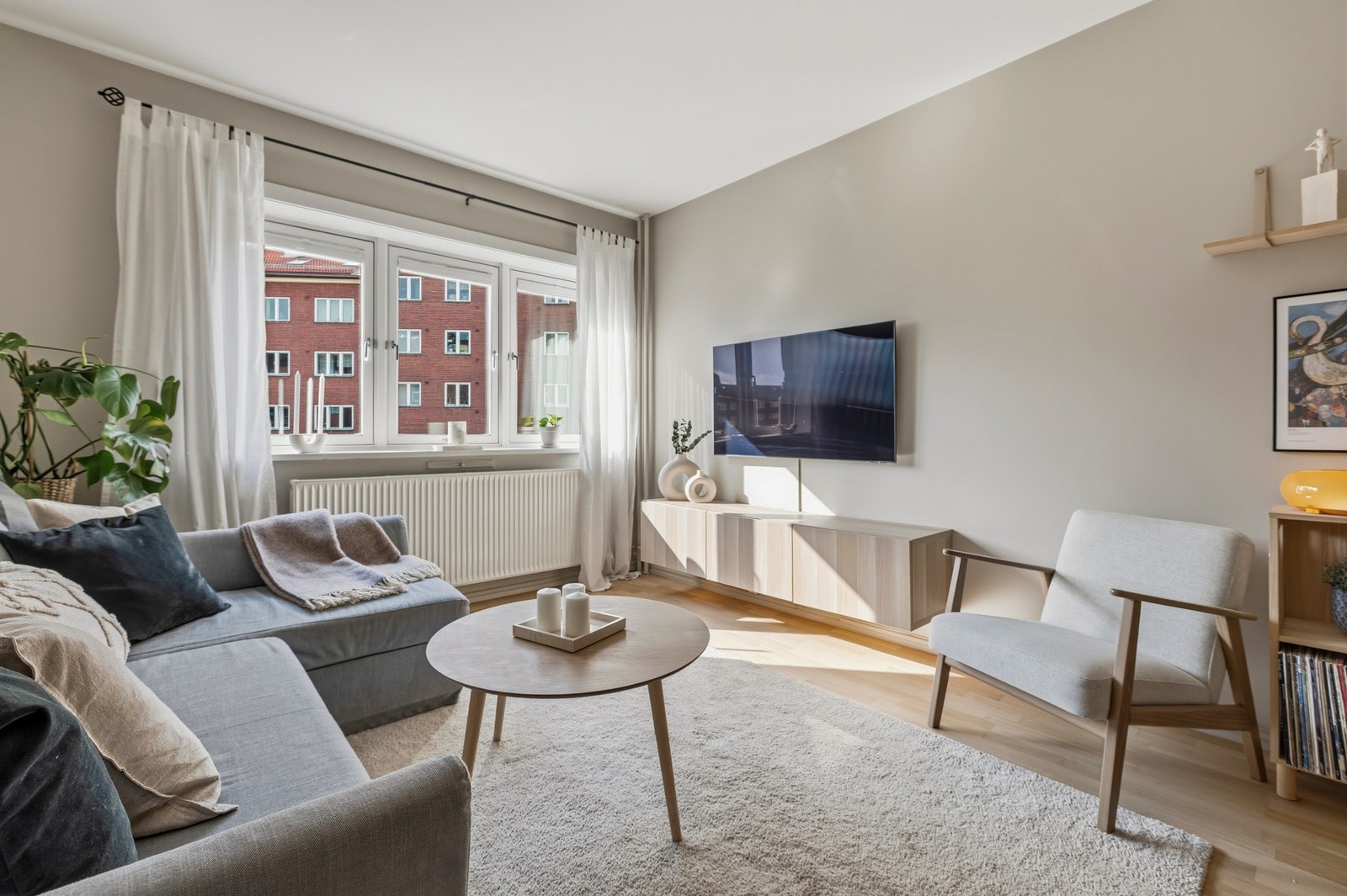 - Leiligheten har en gjennomgående planløsning - Galleribilde