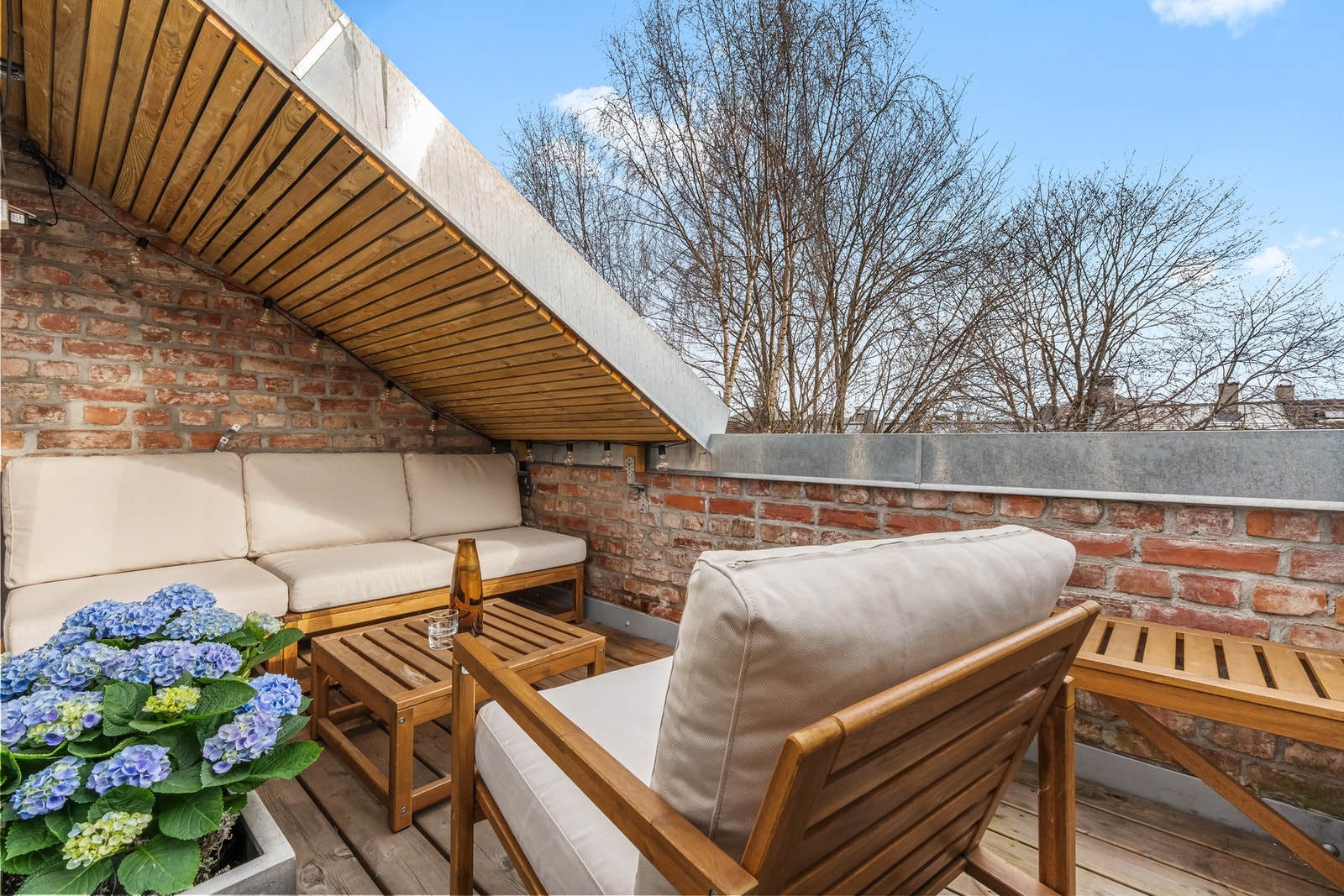 Sydvendt takterrasse på 6 m² | God plass til utemøblement Galleribilde