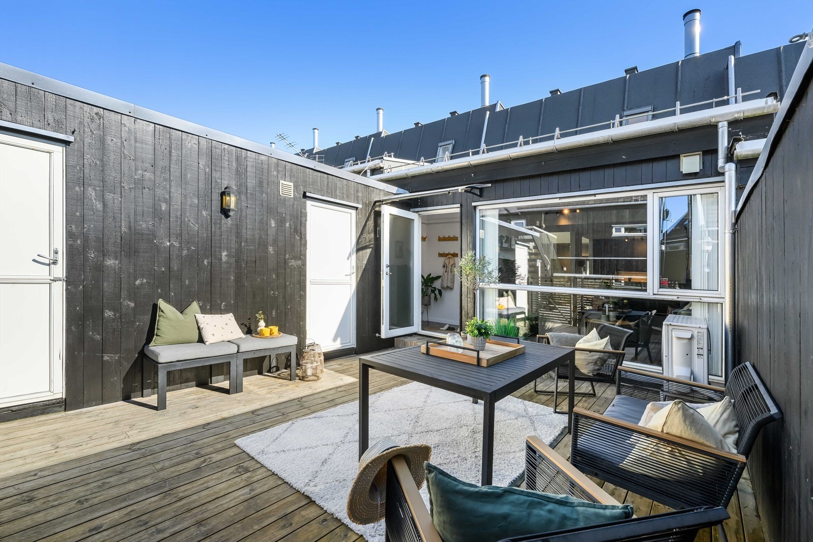 2 boder gir god plass for lagring. Galleribilde