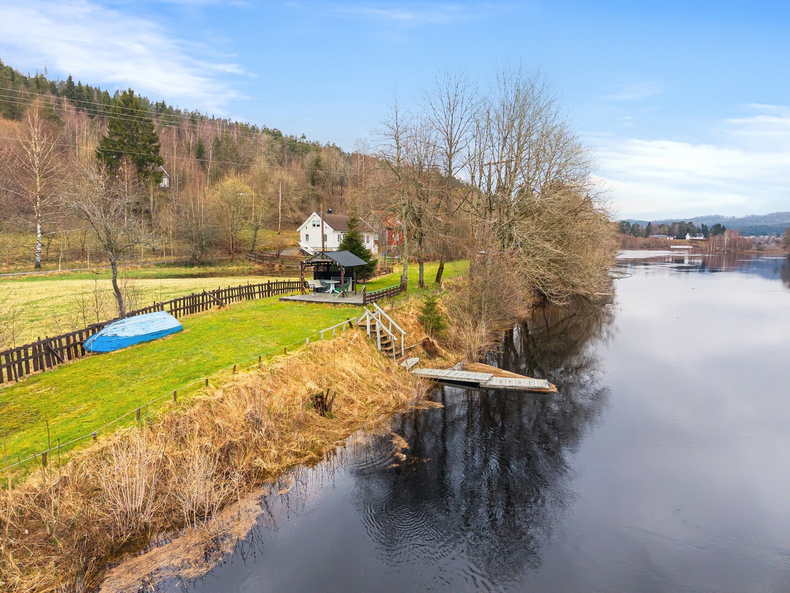 Fra strandparsellen langs Tovdalselva Galleribilde