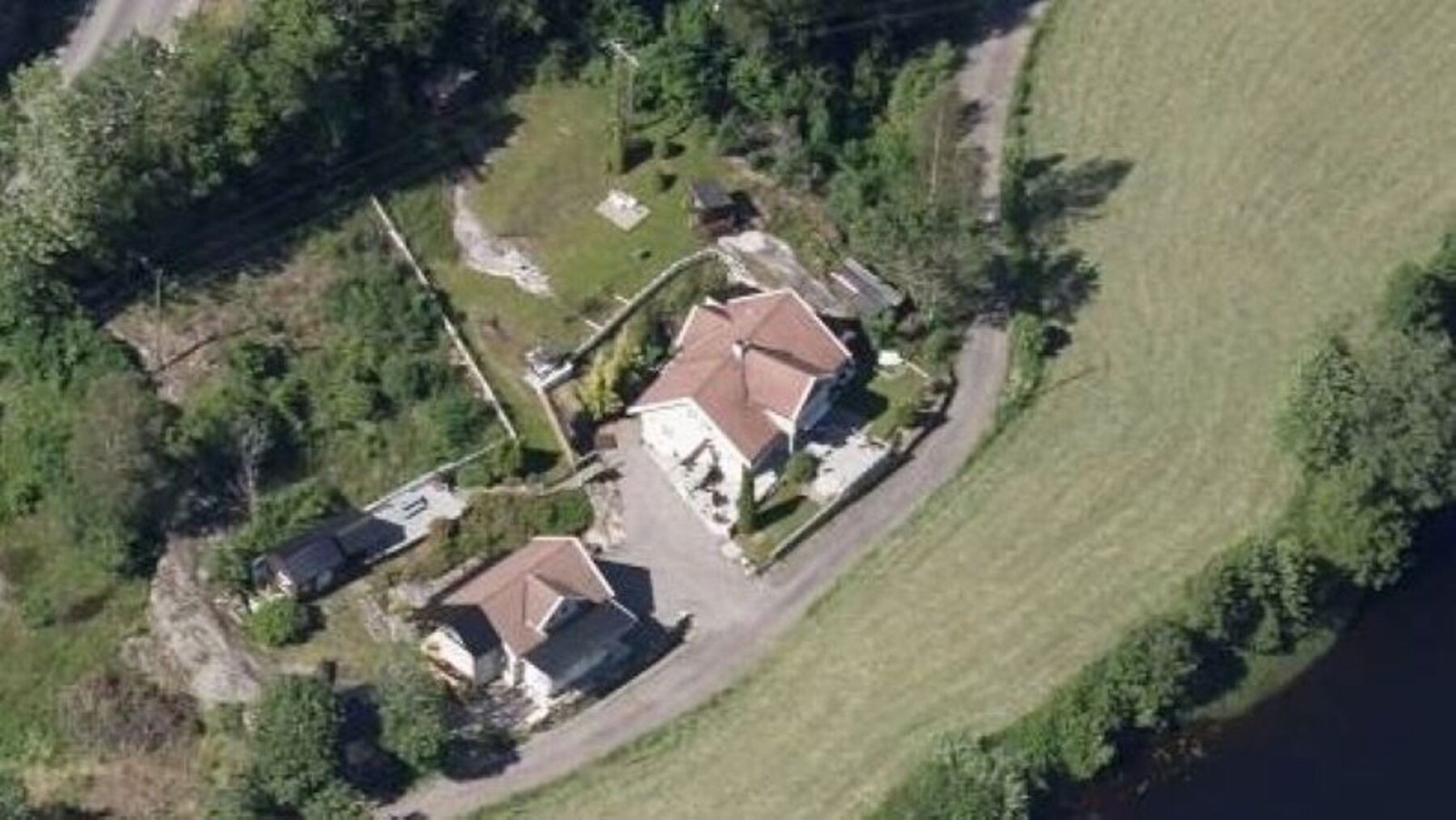 Tidligere dronebilde over eiendommen Galleribilde
