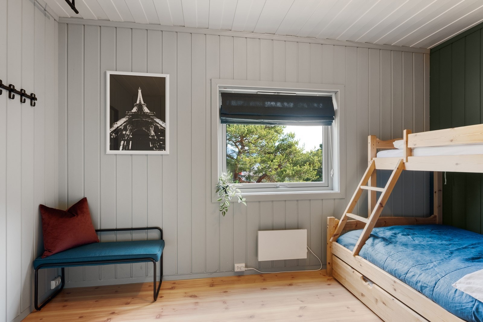 Soverom nummer to i hovedetasjen. Galleribilde