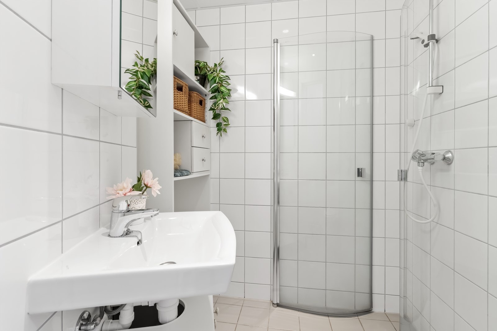 Baderommet ble totalrenovert i 2012 samtidig som bygget ble rehabilitert. Galleribilde