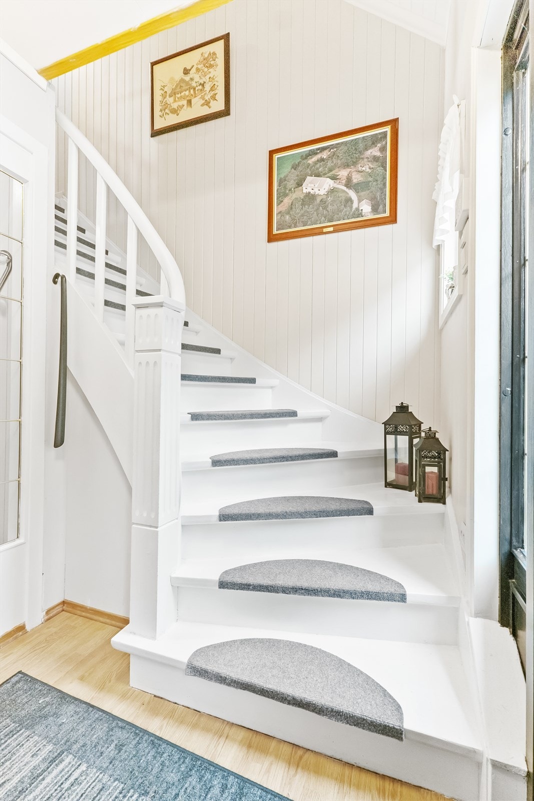 Trapp til loft. Galleribilde