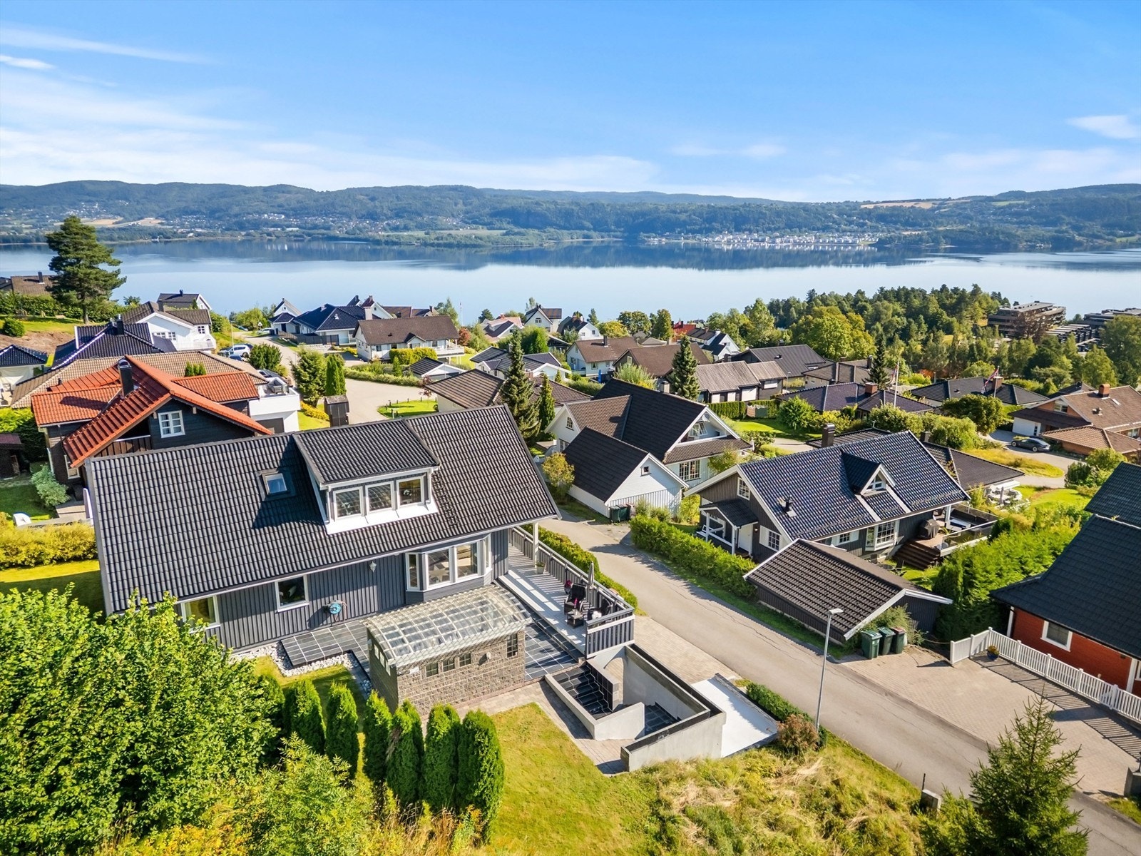 Familievennlig og innholdsrik enebolig med hybel.
Foto: Ole Thorgeir Solheim Thoresen Galleribilde