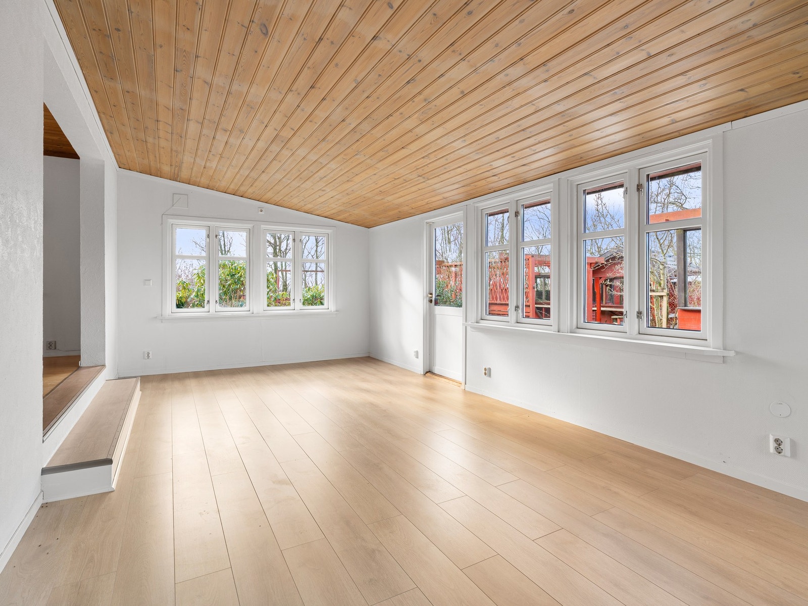 Stuen i 1. etasje er utvider. Det foreligger ikke noe dokumentasjon på dette. Galleribilde