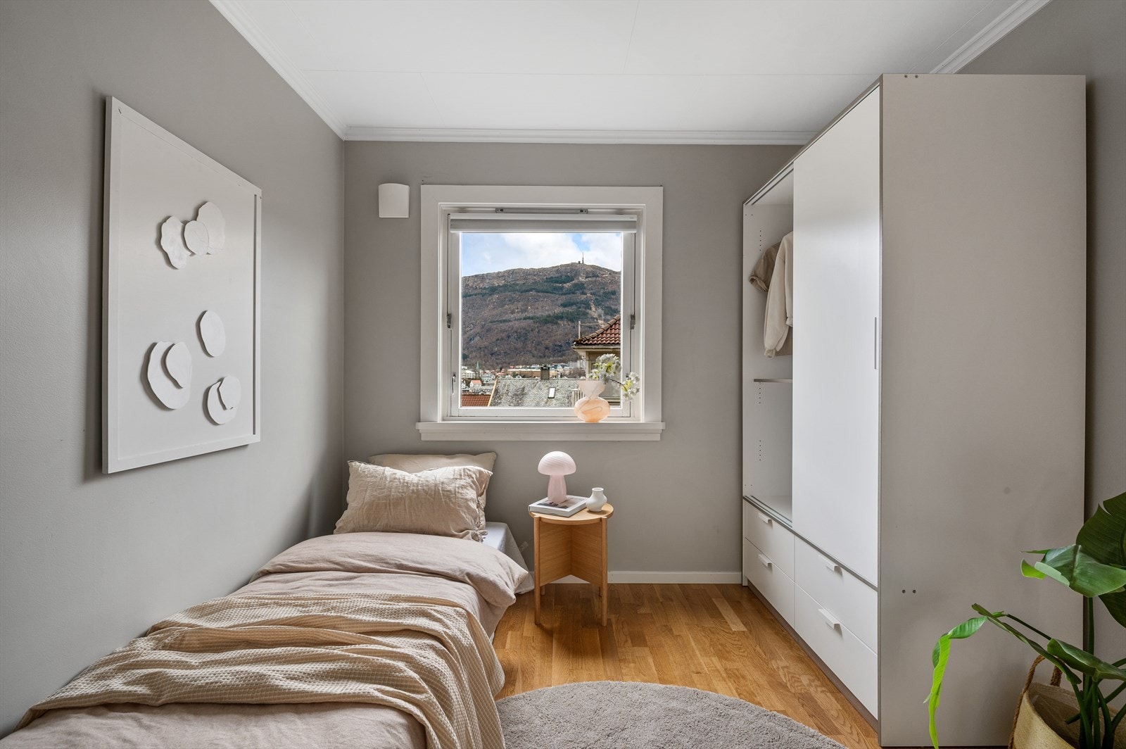 - Soverom 2 måler 8,2 m² - Galleribilde