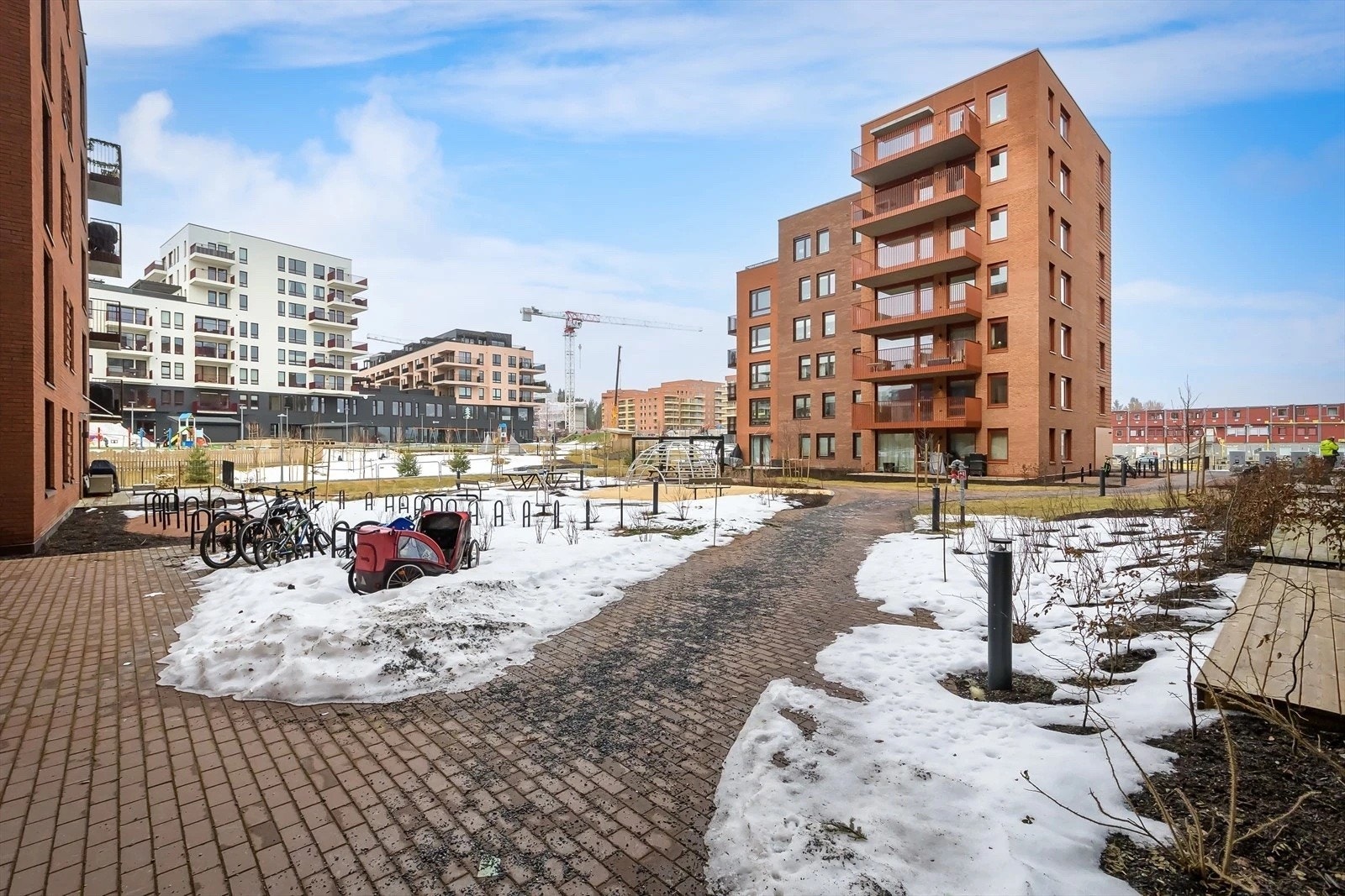 Velkommen til LØRENSKOG – NYERE 2-ROMS LEILIGHET, INKL HVITEVARER og INTERNETT. Galleribilde