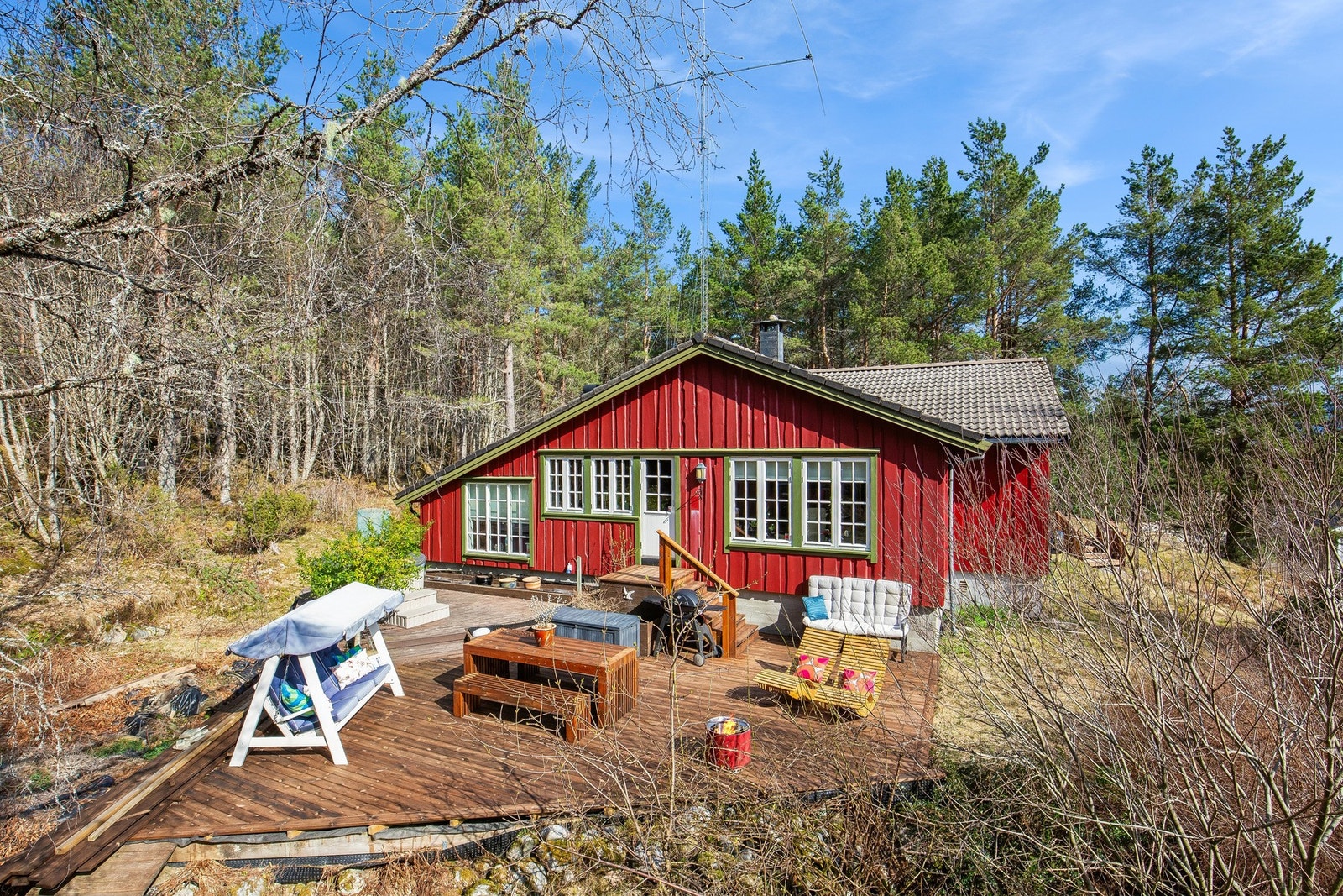 Fint uteareal med terrasse Galleribilde