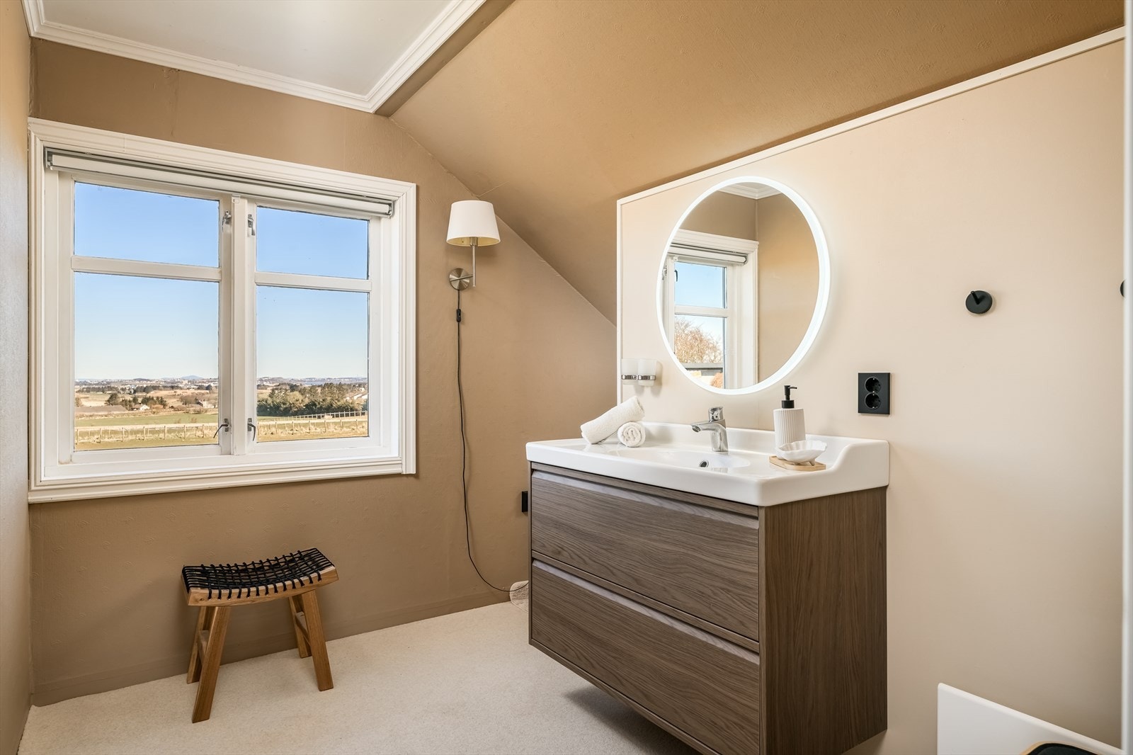 Praktisk wc i forbindelse med soverommene. Galleribilde