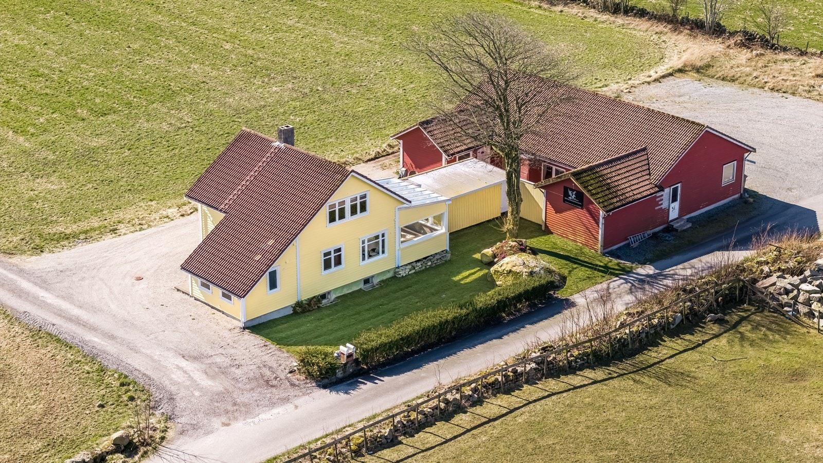 Velkommen til killinglandveien 90 - Presenteres av EiendomsMegler 1 | Helge Stangeland. Fotograf Truls Schaal Galleribilde