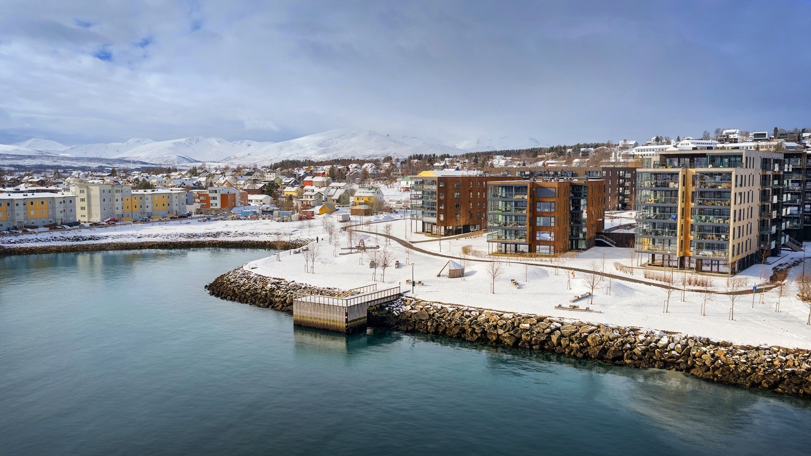 Her blir det med tiden etablert en bystrand som kan nytes av alle og enhver. Perfekt for varme sommerdager! Galleribilde