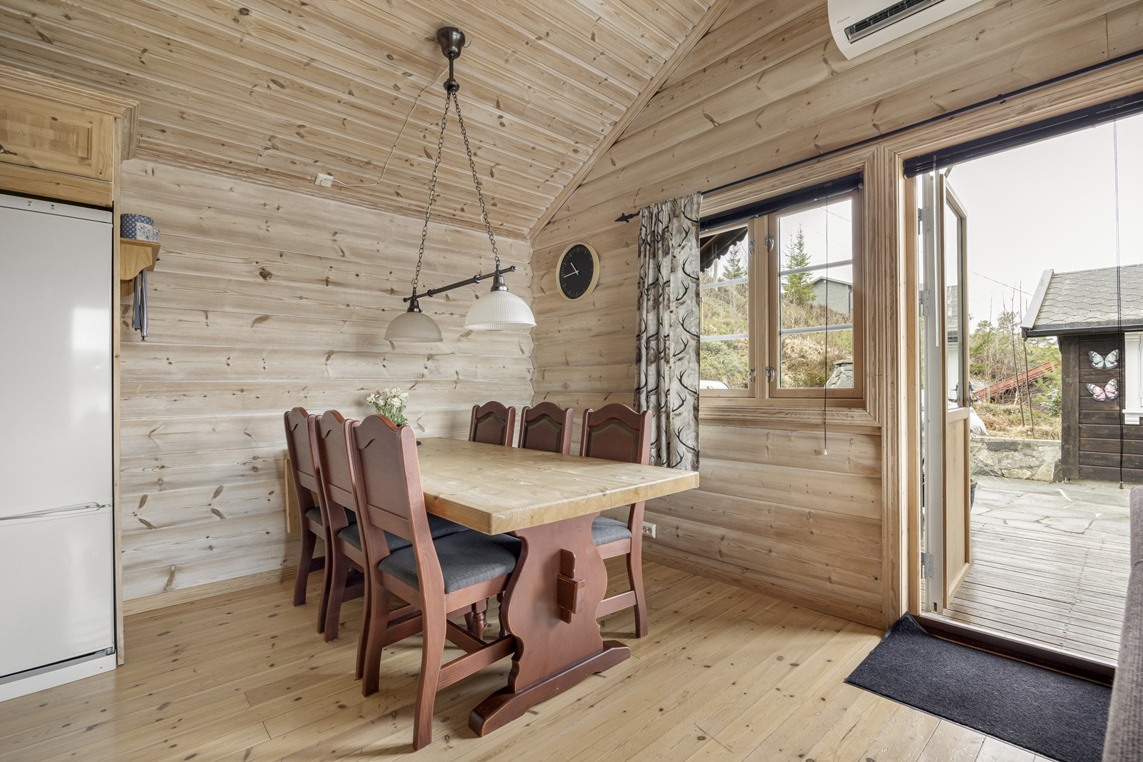 God plass til spisebord. Galleribilde