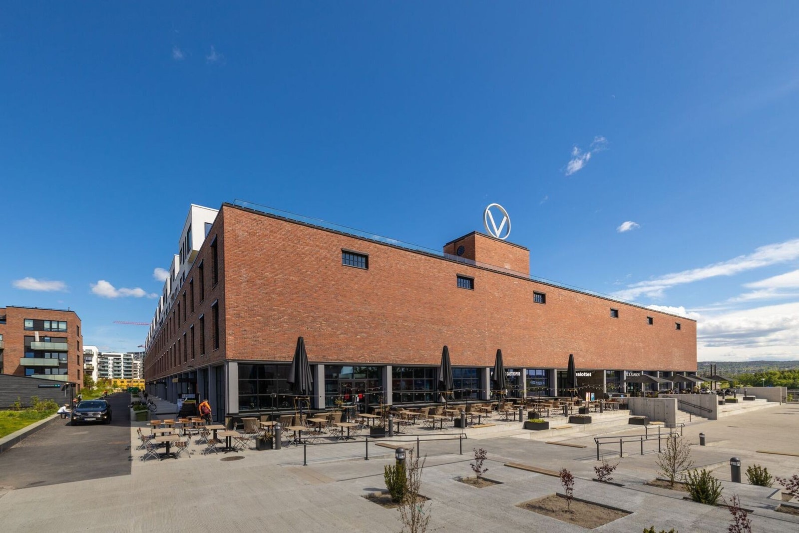 På Vinslottet finner du flere gode spisesteder, Lille Lab, Sterk trening og flere servicetilbud. Galleribilde