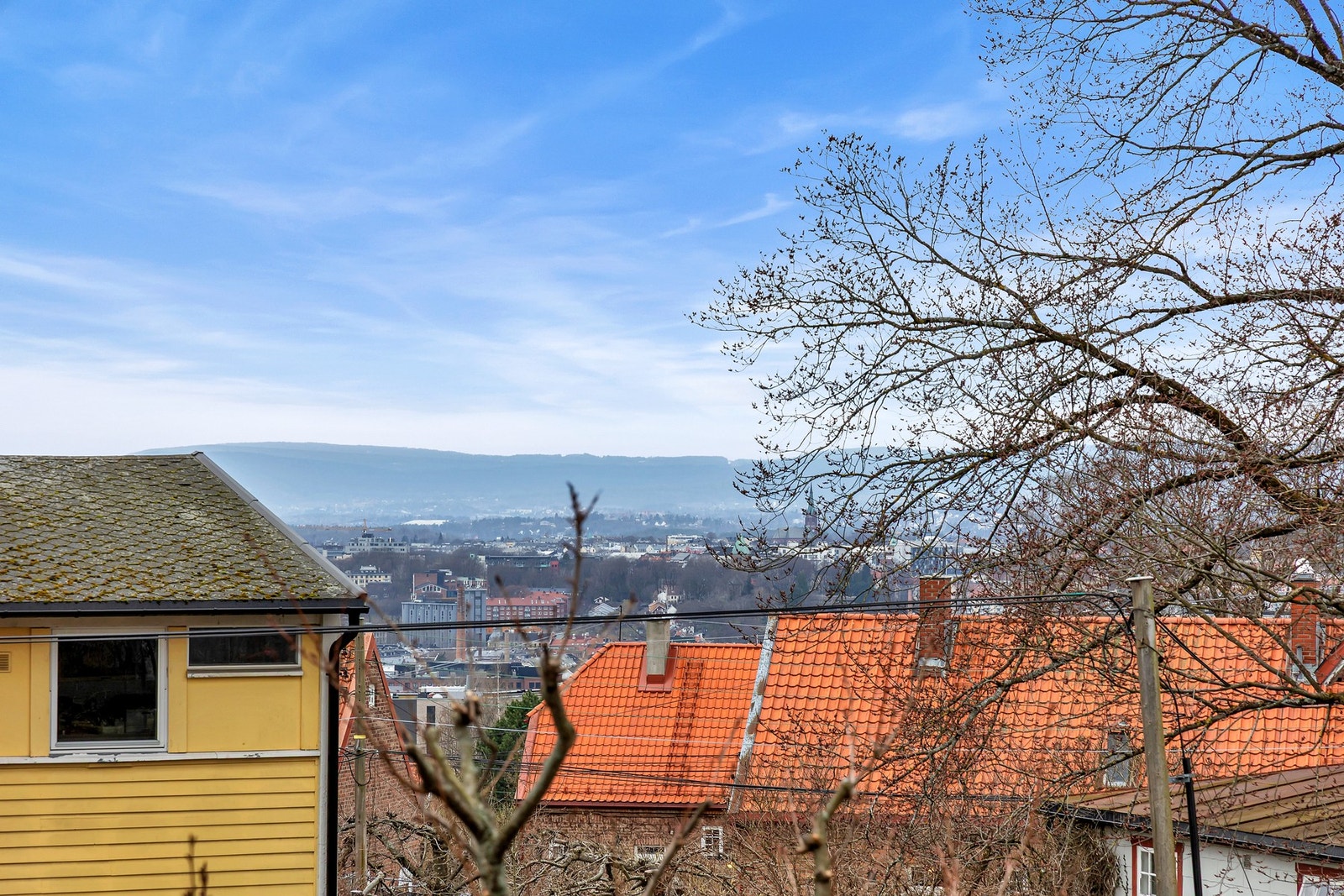 Leiligheten ligger i et attraktivt og rolig boligområde på Frydenberg. Galleribilde