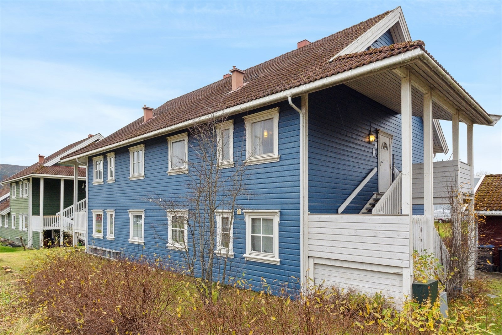 Leiligheten går over to plan med 2.etg samt loft. Galleribilde