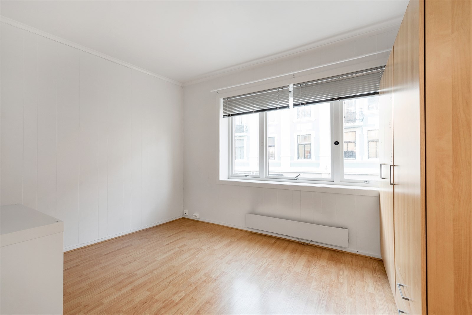 Rommet på 9,5 m², benyttet som soverom, har også god plass til ønsket møblering. Galleribilde