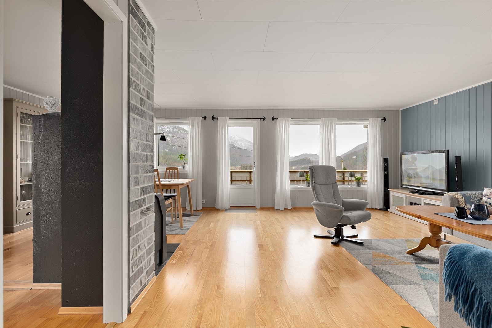 Hovedetg. har et bruksareal på ca 83 m². Galleribilde