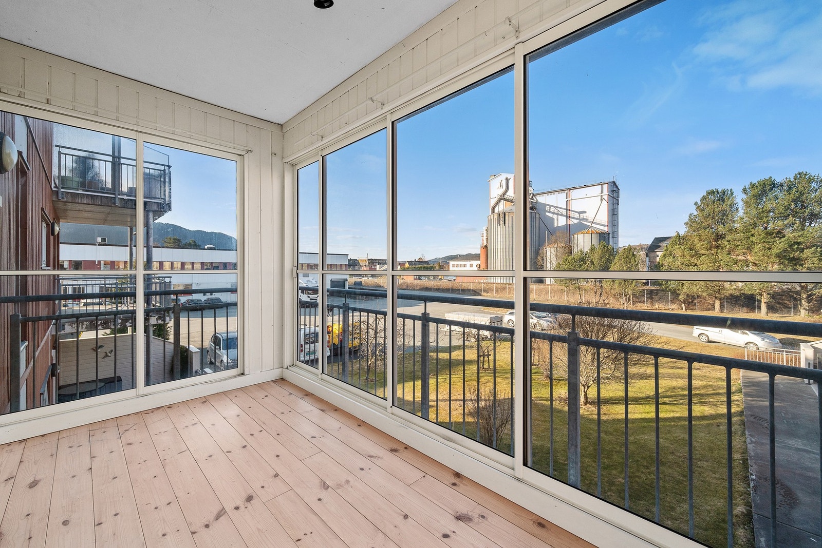 Balkongen er innglasset og er på 6m². Galleribilde
