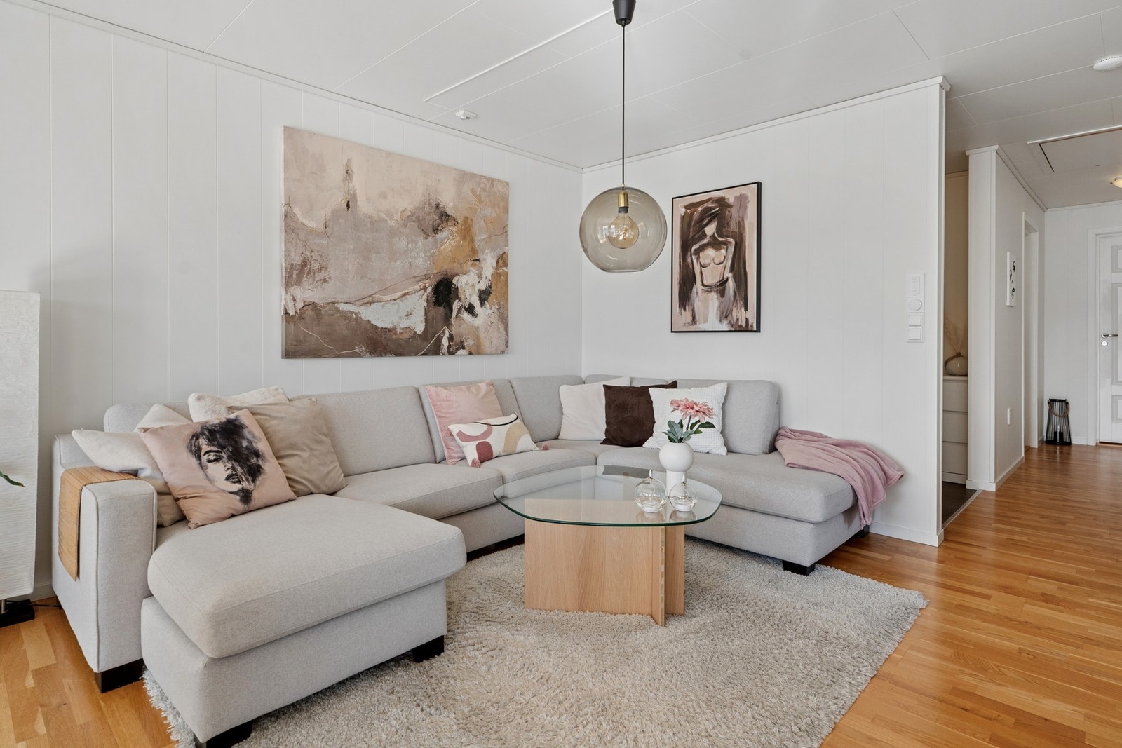God plass til en romslig sofagruppe! Galleribilde