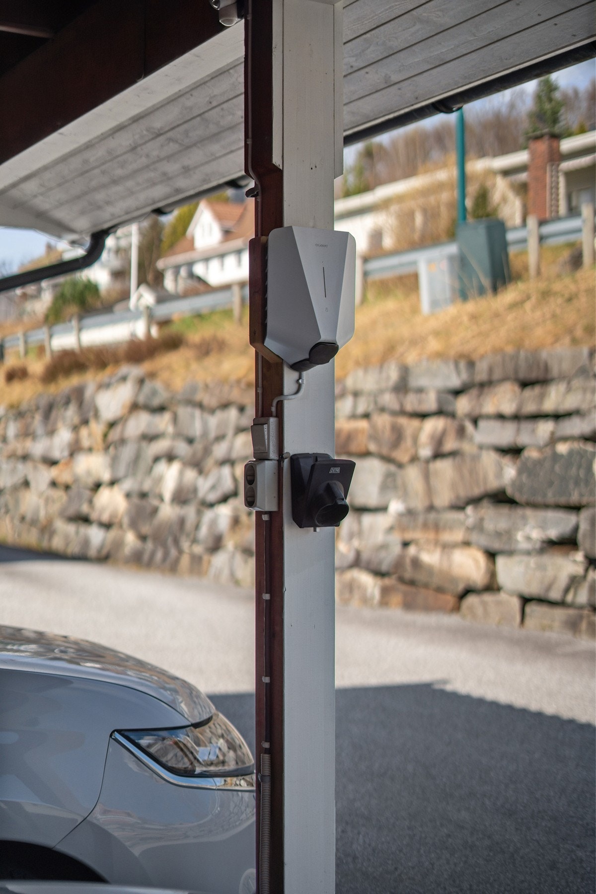 Det er installert elbillader i 2021. Galleribilde
