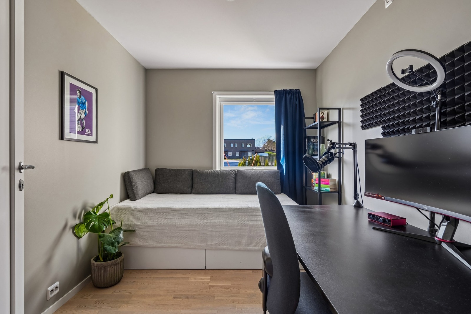 Soverom nr. 3 har samme fine overflater som øvrige rom, og et areal på 8 kvm. Galleribilde