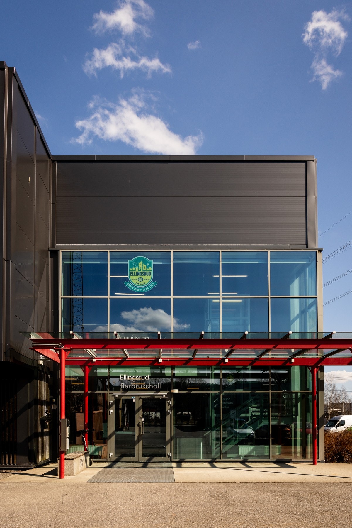 Ellingsrud flerbrukshall. Galleribilde