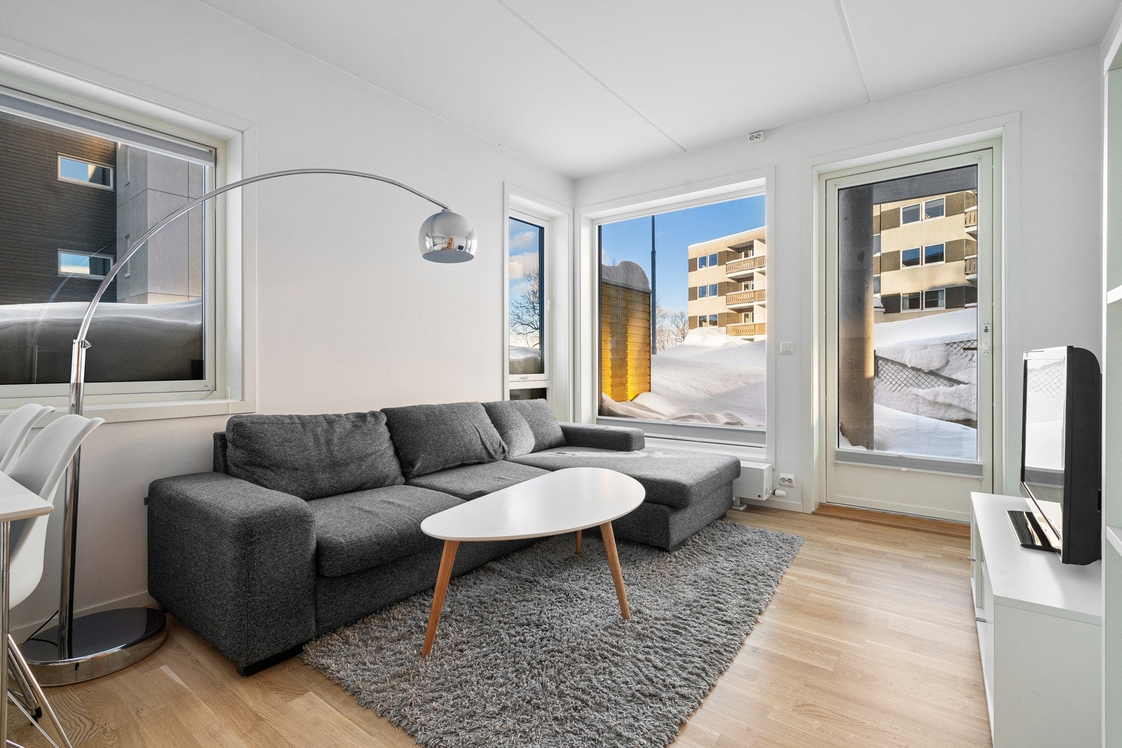 Moderne 2-roms leilighet fra 2018 rett ved UNN/UiT leies ut fullt møblert!