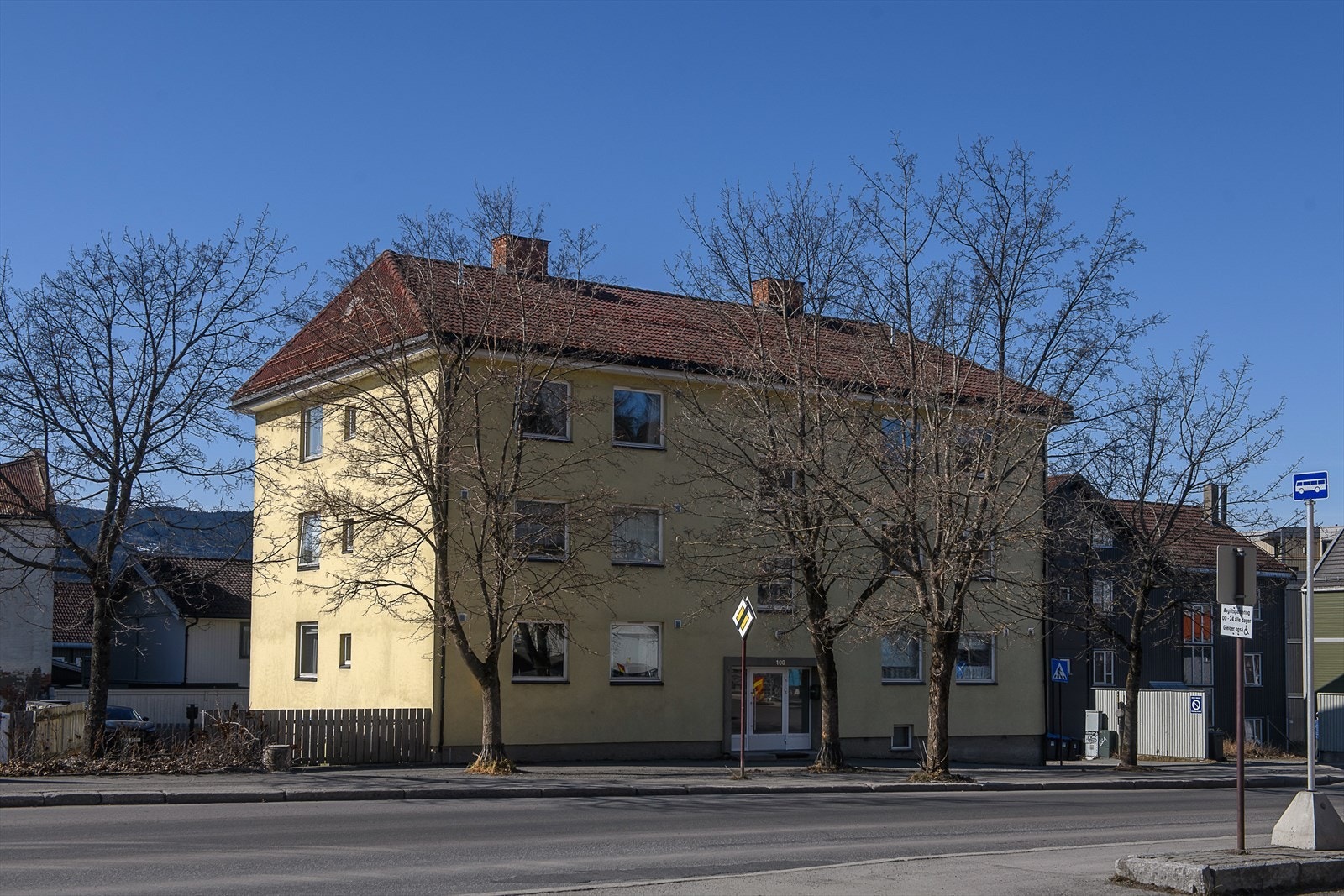 Sentral beliggenhet rett ved gågata i Lillehammer sentrum. Galleribilde