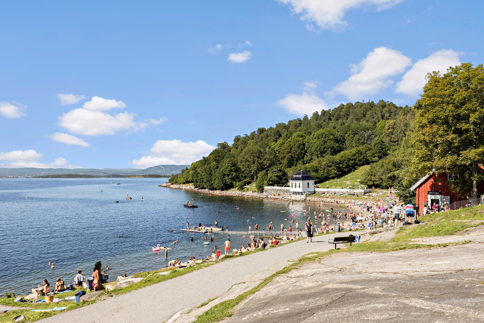Hvervenbukta og Ekebergsletta er en kort sykkeltur unna. Galleribilde