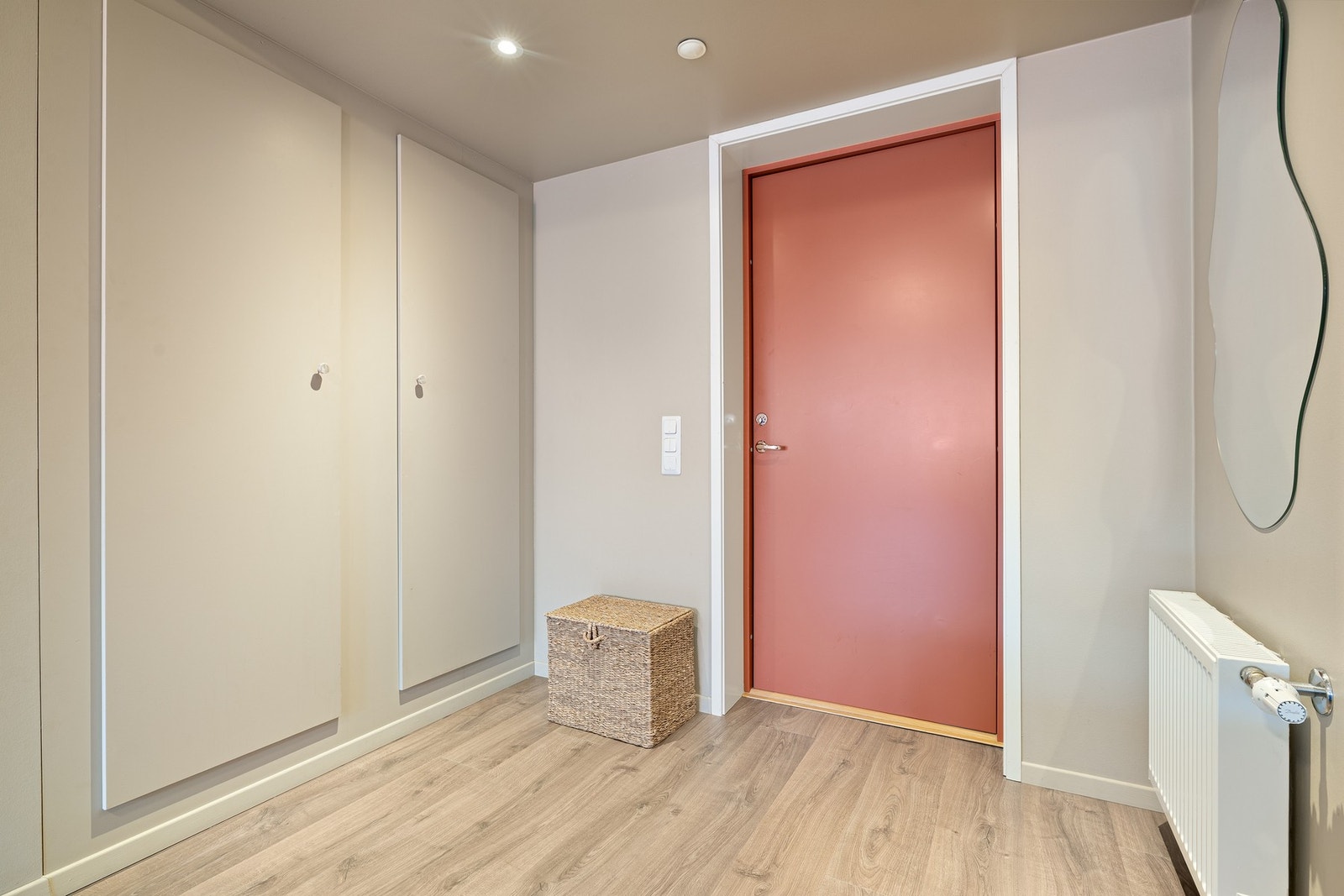 Inngangsparti. Galleribilde
