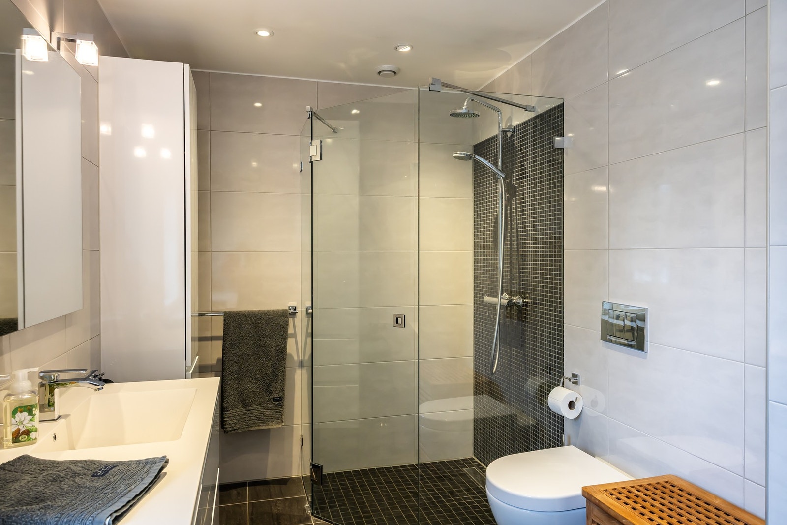 Badet er fra 2014 og ble utført av De Lilla. la. Det er fremvist dokumentasjon i form av bilder og beskrivelser. Galleribilde