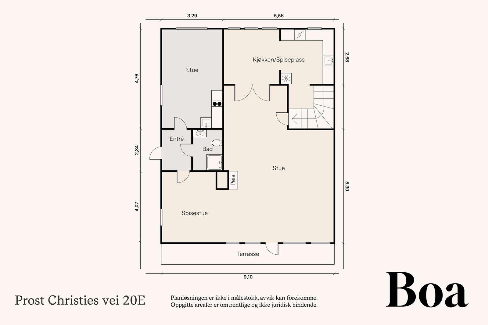 1.etasje: Trappegang, kjøkken m/spiseplass og stue/spisestue.
Fra stuen er det utgang til terrasse på ca 37 m² og videre til hage. Hybeldel: Entre/gang, bad og stue med åpen kjøkkenløsning. Galleribilde