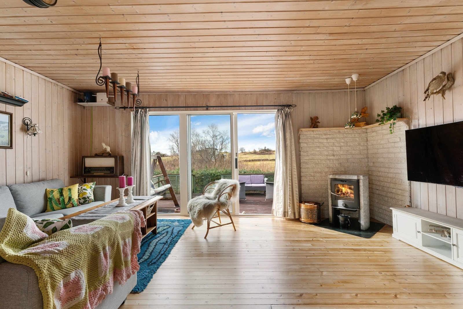 En sjarmerende fritidsbolig med landlig og barnevennlig beliggenhet på Kvalheim, Bøvågen Galleribilde