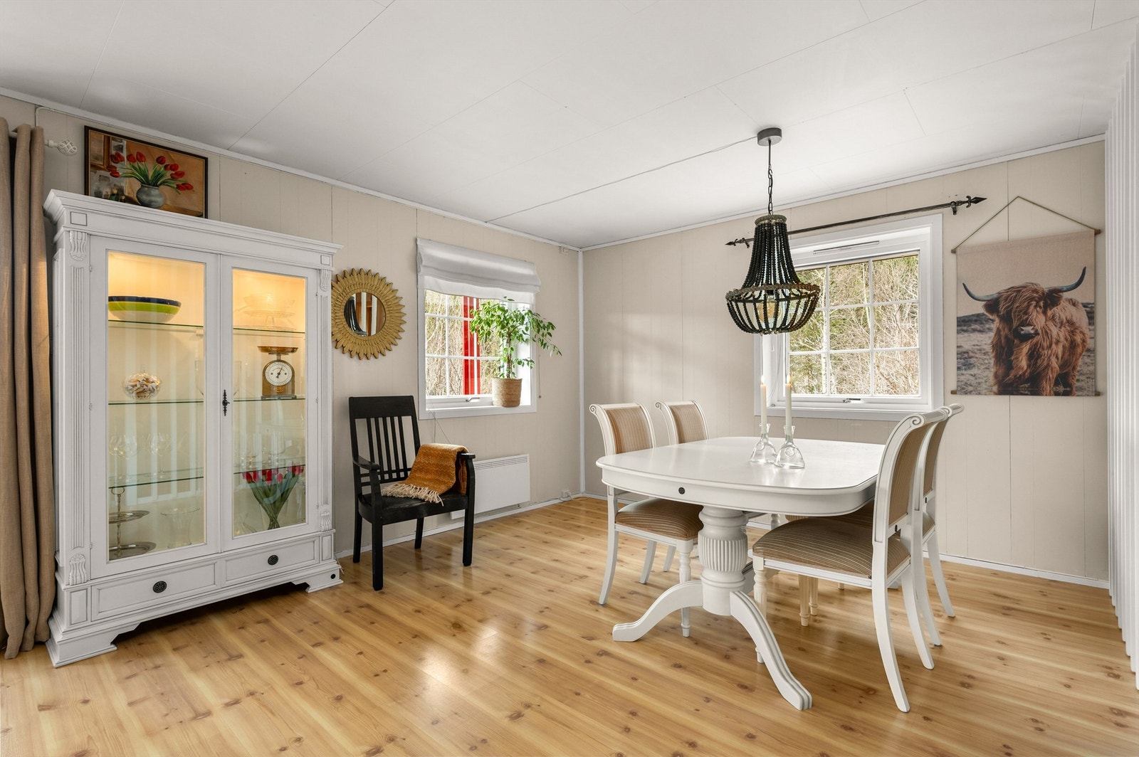 Her har man god plass til å samle familie og venner til hyggelige sammenkomster. Galleribilde