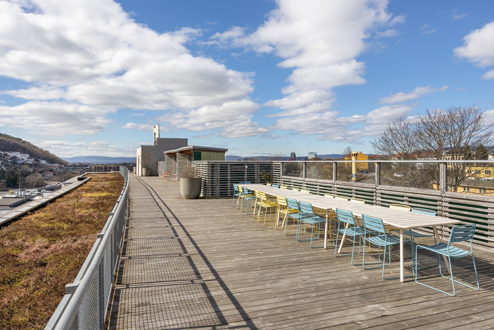 Beboerne kan fritt benytte seg av en felles takterrasse. Galleribilde