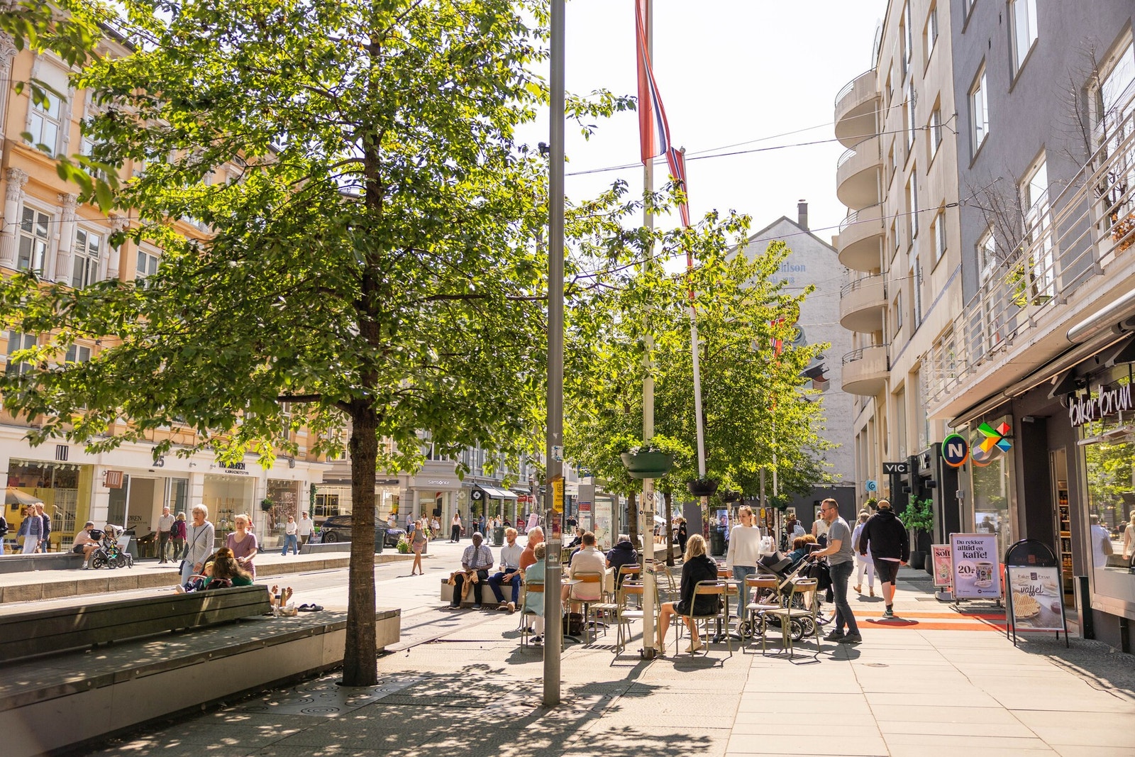 Steinkast unna Bogstadveien. Galleribilde