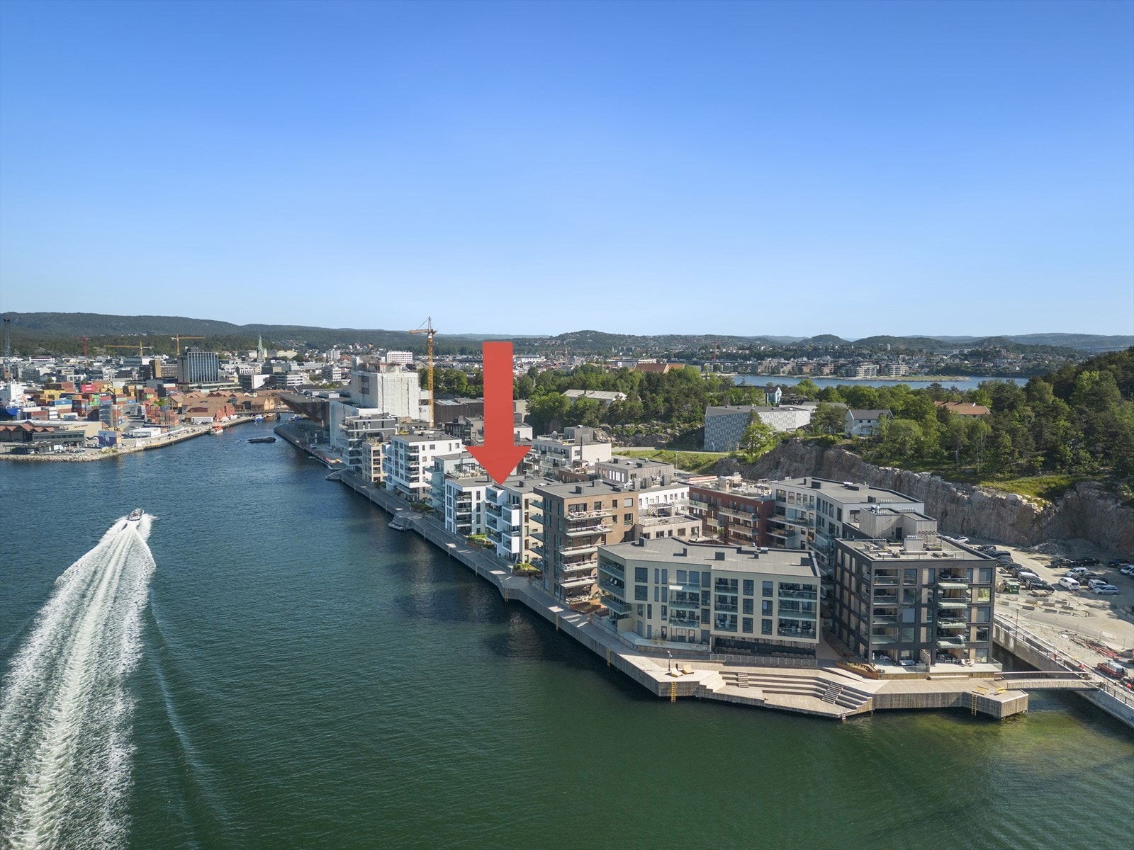 Eiendomsmegler Norge v/ Johan R. Elieson har gleden av å ønske velkommen til visning av Sjølystveien 66! Galleribilde