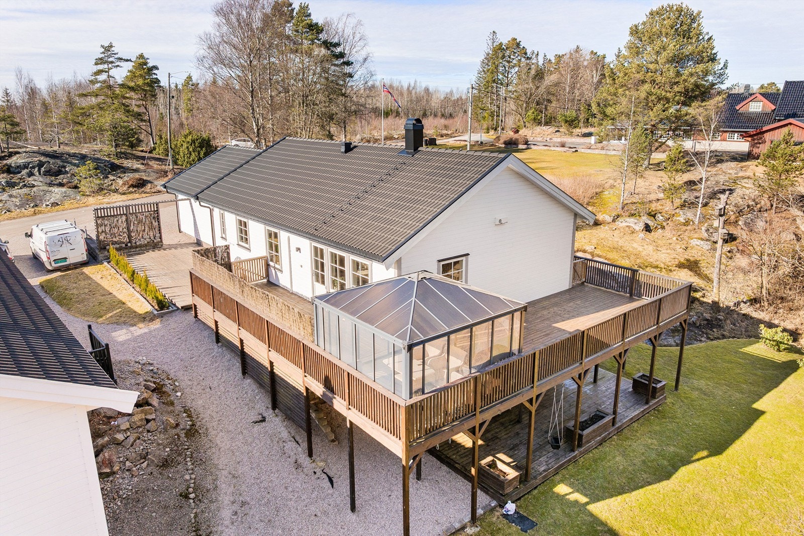 Nordbergveien 124 presenteres av Per-Espen Omberg i Krogsveen.
Fotograf; Kristoffer Kristiansen. Galleribilde