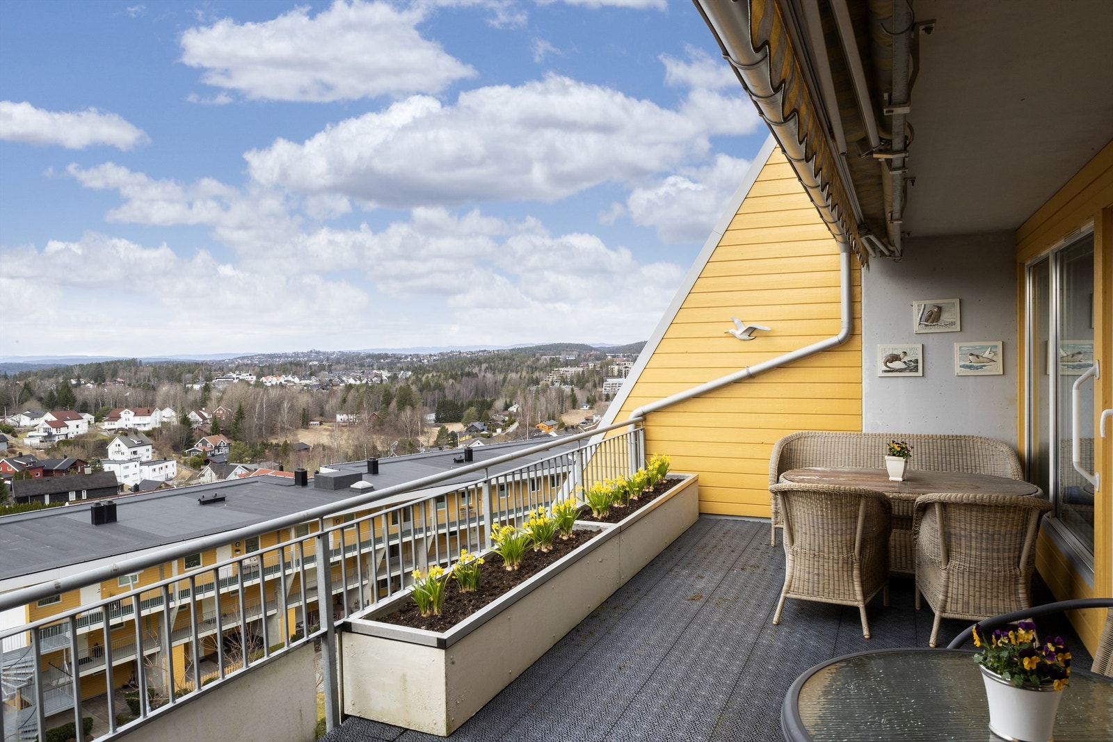 Vestvendt terrasse på 21 kvm med svært gode solforhold Galleribilde
